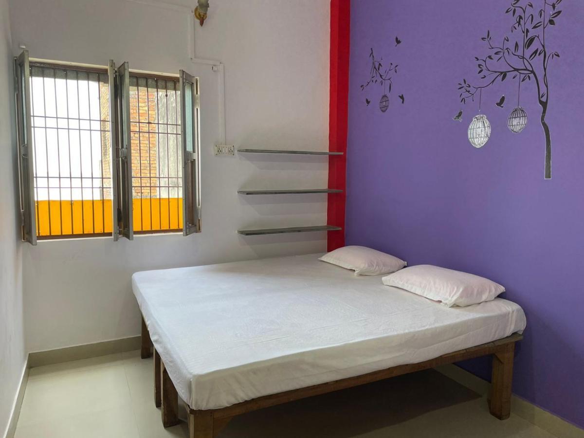 Indra Paying Guest House Varanasi Exterior photo