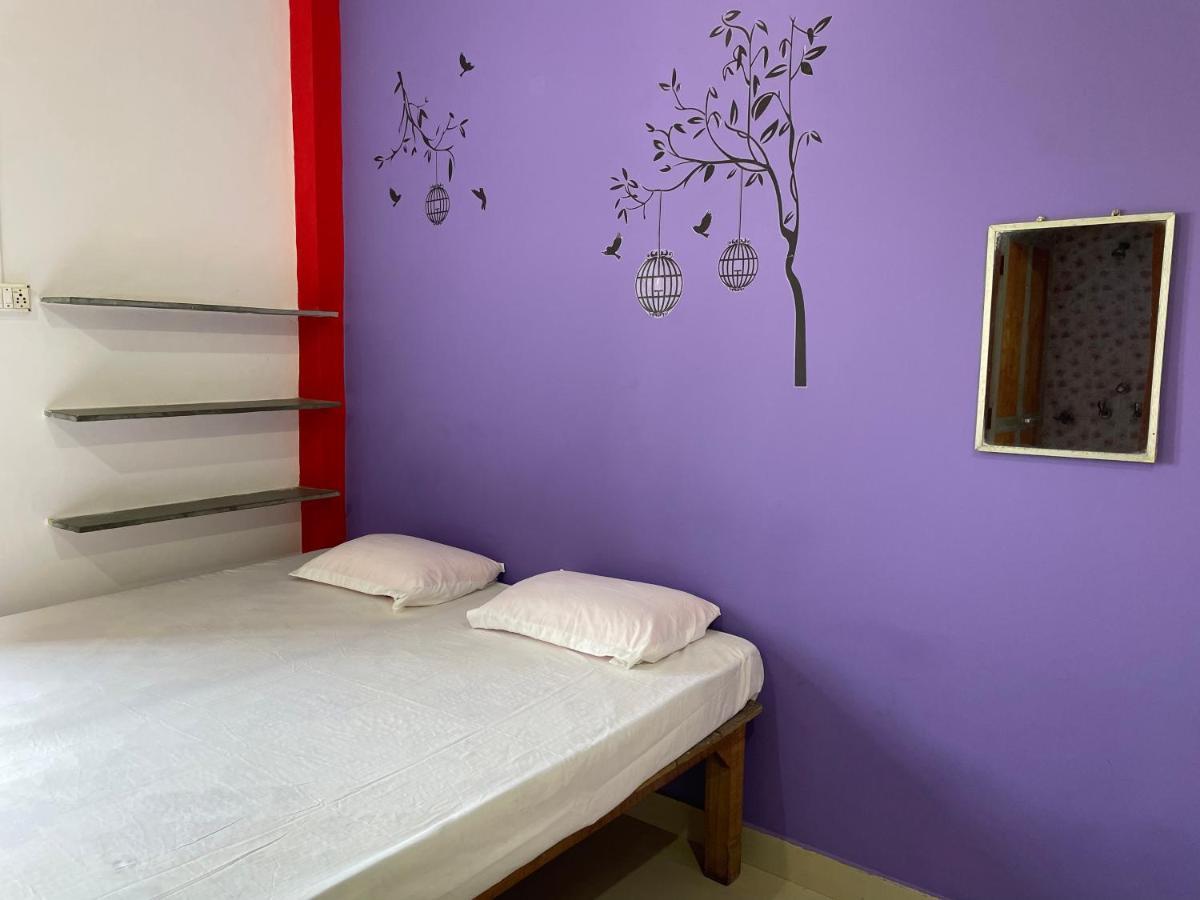 Indra Paying Guest House Varanasi Exterior photo